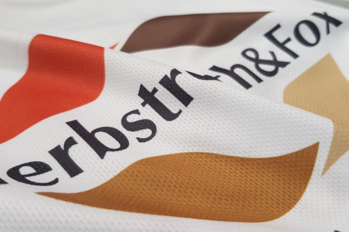 Veredelung mit Sublimation auf Laufshirt - Industriefirma