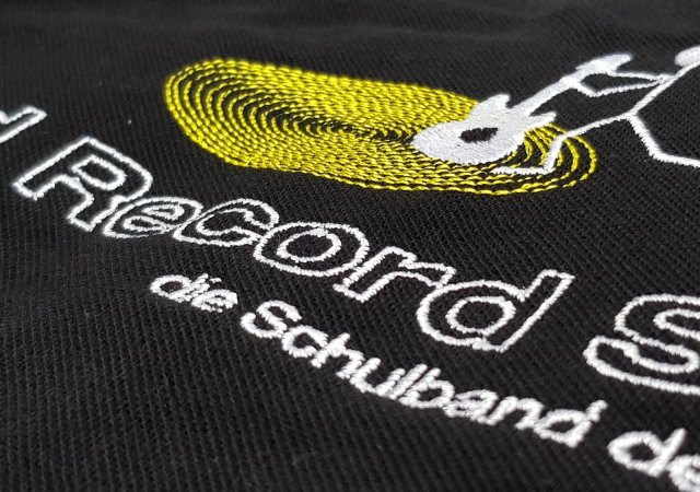 Veredelung mit Stickerei Poloshirt 