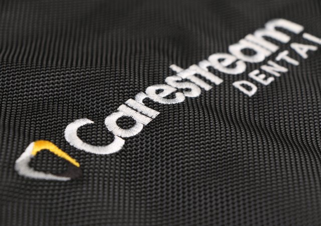 Veredelung mit Stickerei auf Rucksack