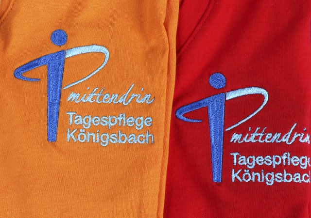 Veredelung mit Stickerei auf T-Shirt